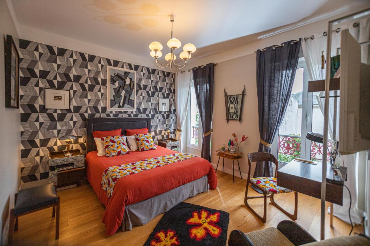 Le Jardin Des Toiles Hotell Triel-sur-Seine Exteriör bild