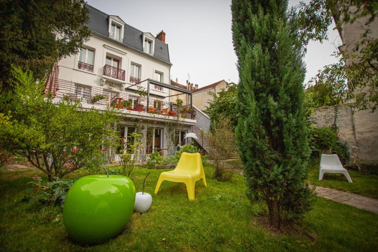 Le Jardin Des Toiles Hotell Triel-sur-Seine Exteriör bild