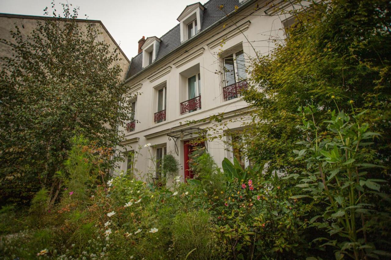 Le Jardin Des Toiles Hotell Triel-sur-Seine Exteriör bild